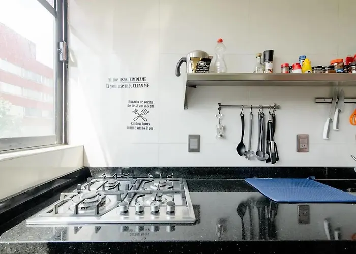 Habitación C/baño Independiente, A Unos Min Del Centro Histórico