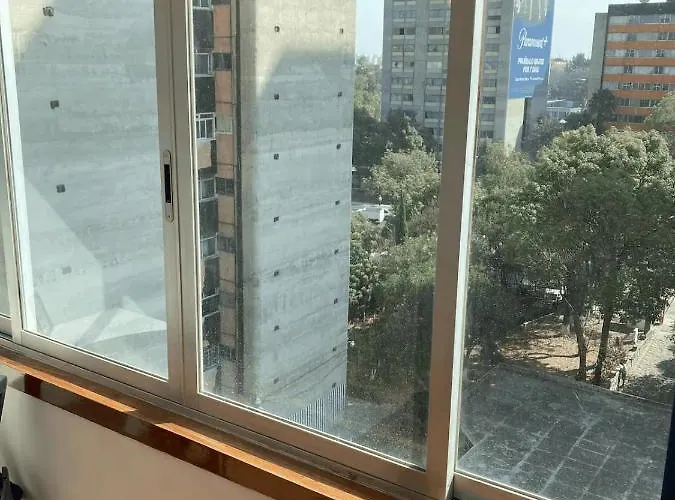 Habitación C/baño Independiente, A Unos Min Del Centro Histórico